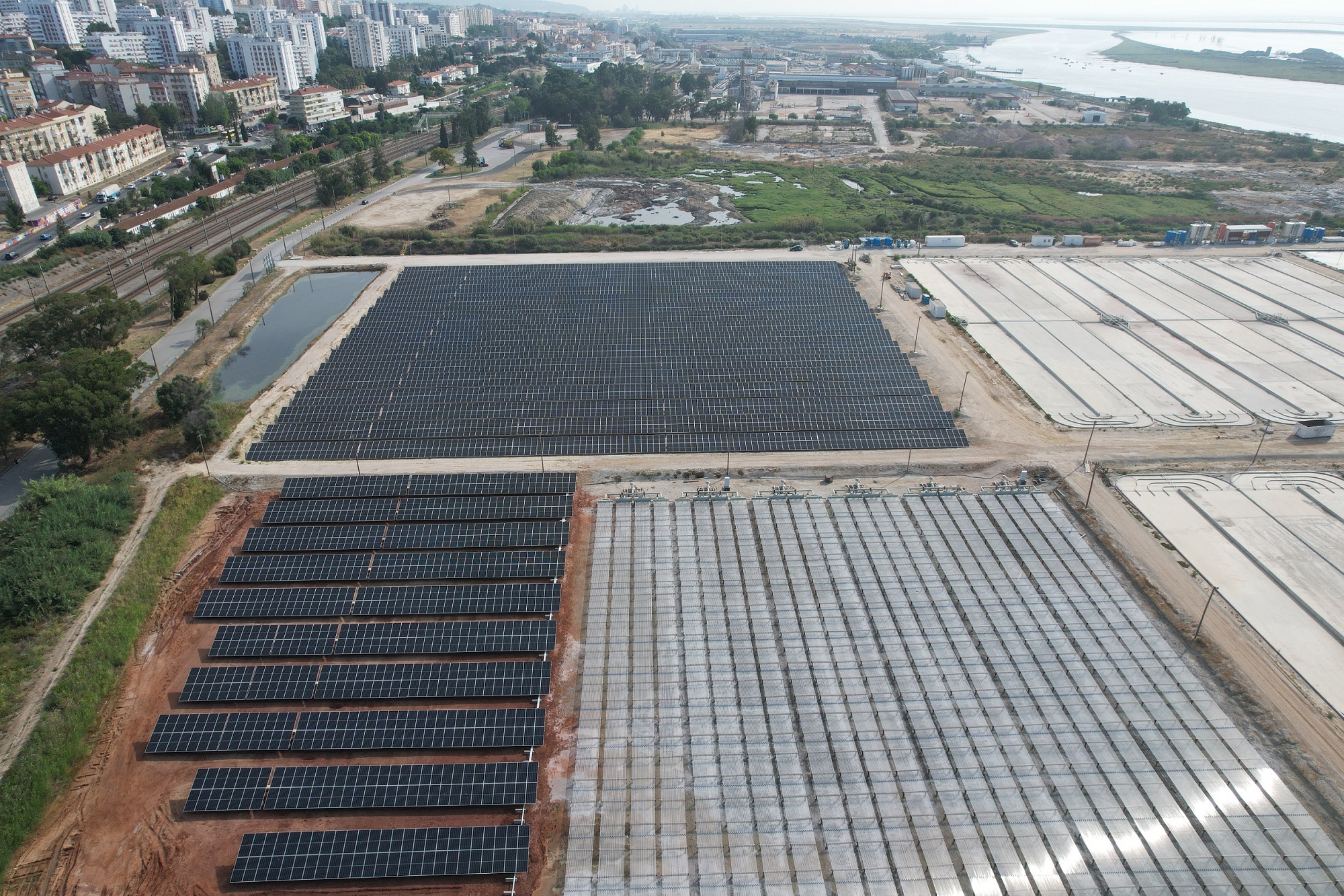 Greenvolt instala 4 600 painéis solares na maior plataforma de produção