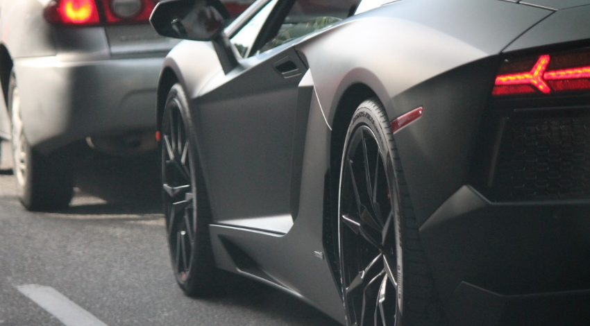 Garagens de luxo: Estes são os carros de algumas das pessoas mais ricas do mundo