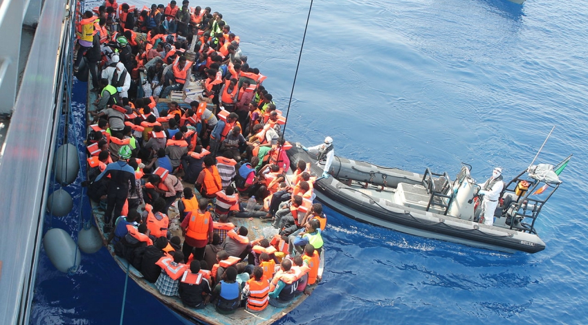 LE_Eithne_Operation_Triton_refugiados wikipedia