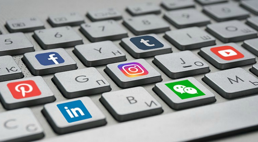 Social_Media