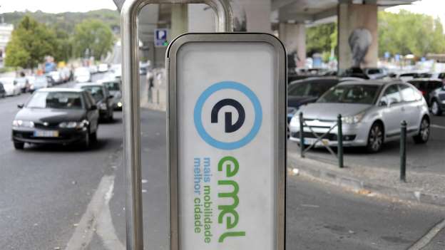 Santos Populares: Estacionamento gratuito em oito parques da EMEL na noite de Santo António em Lisboa