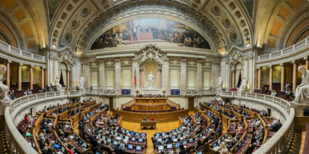 Covid-19: Parlamento debate e vota hoje 13º estado de emergência em Portugal - Executive Digest