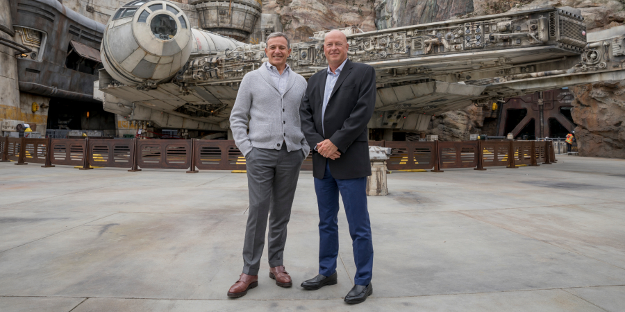 Robert_A_Iger_and_Bob_Chapek_disney