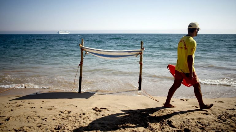 Mortes por afogamento até setembro em Portugal superam valores desde 2017 –  Observador