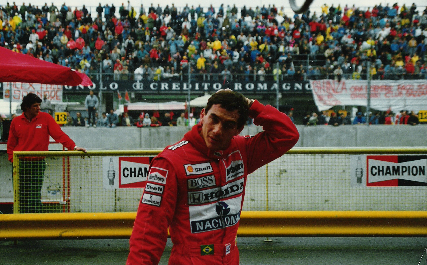 McLaren presta homenagem ao legado de Ayrton Senna: veja as imagens do design exclusivo ‘Senna Sempre’