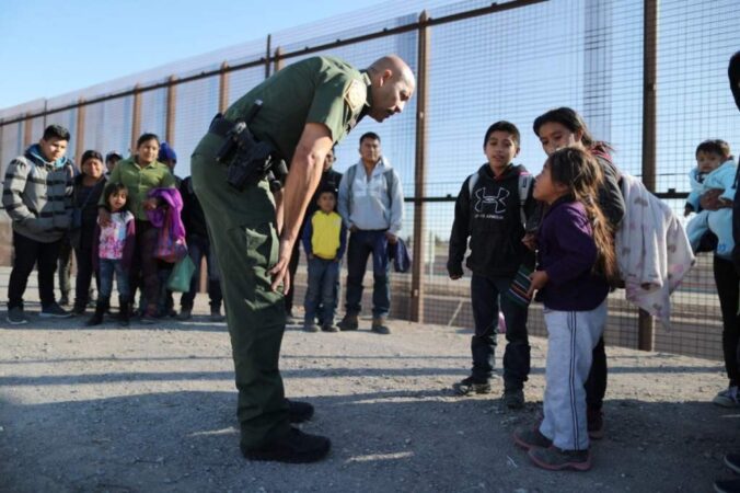 En solo tres meses, Estados Unidos deportó a más de 145,000 migrantes en la frontera con México – Executive Digest