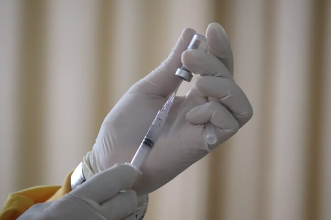 Las versiones actualizadas de la vacuna protegen contra la nueva variante “mutante”.  Están cerca de ser aprobados – Executive Digest