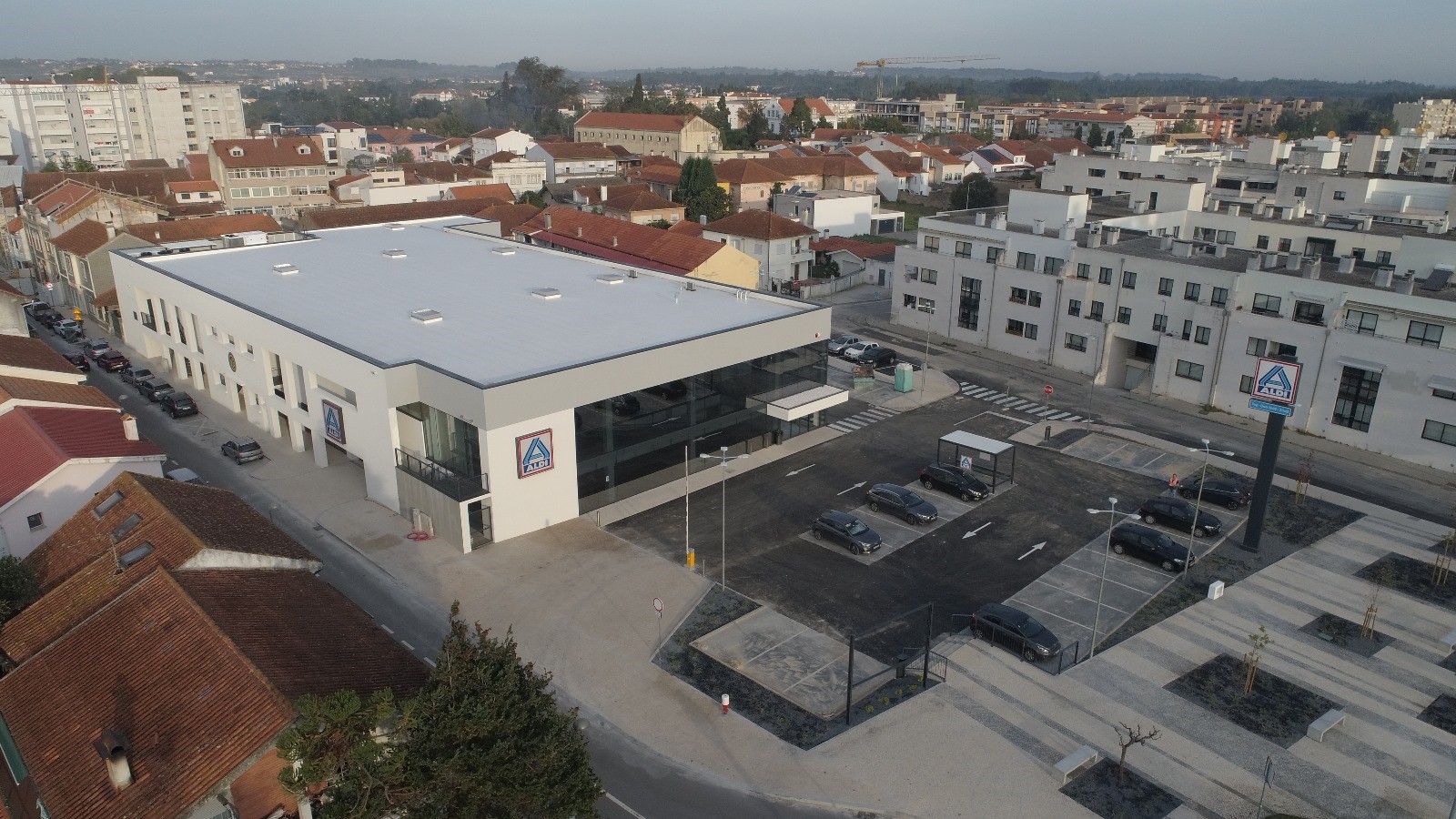 Aldi investe 4 milhões de euros em nova loja na zona Centro Executive