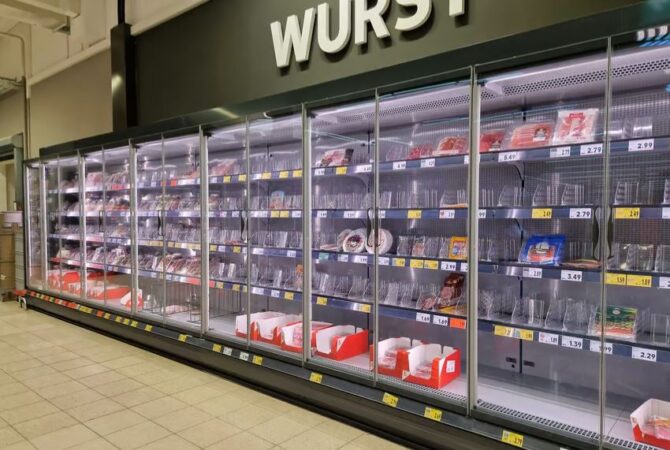 „Katastrophe“ mit leeren Regalen in Supermärkten, Entlassungen und geschlossenen Geschäften.  Die Situation in Deutschland wird sich vor Weihnachten noch verschärfen