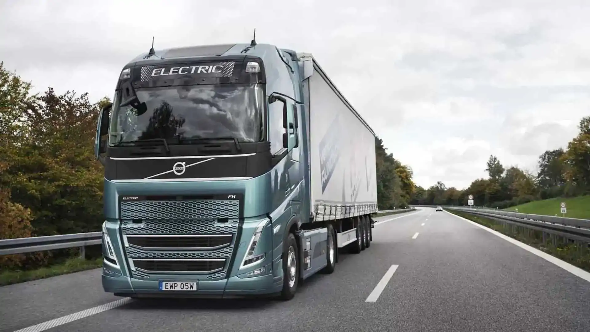 Lucro do fabricante de camiões Volvo sobe 51% em 2023 para 4.400 milhões de euros