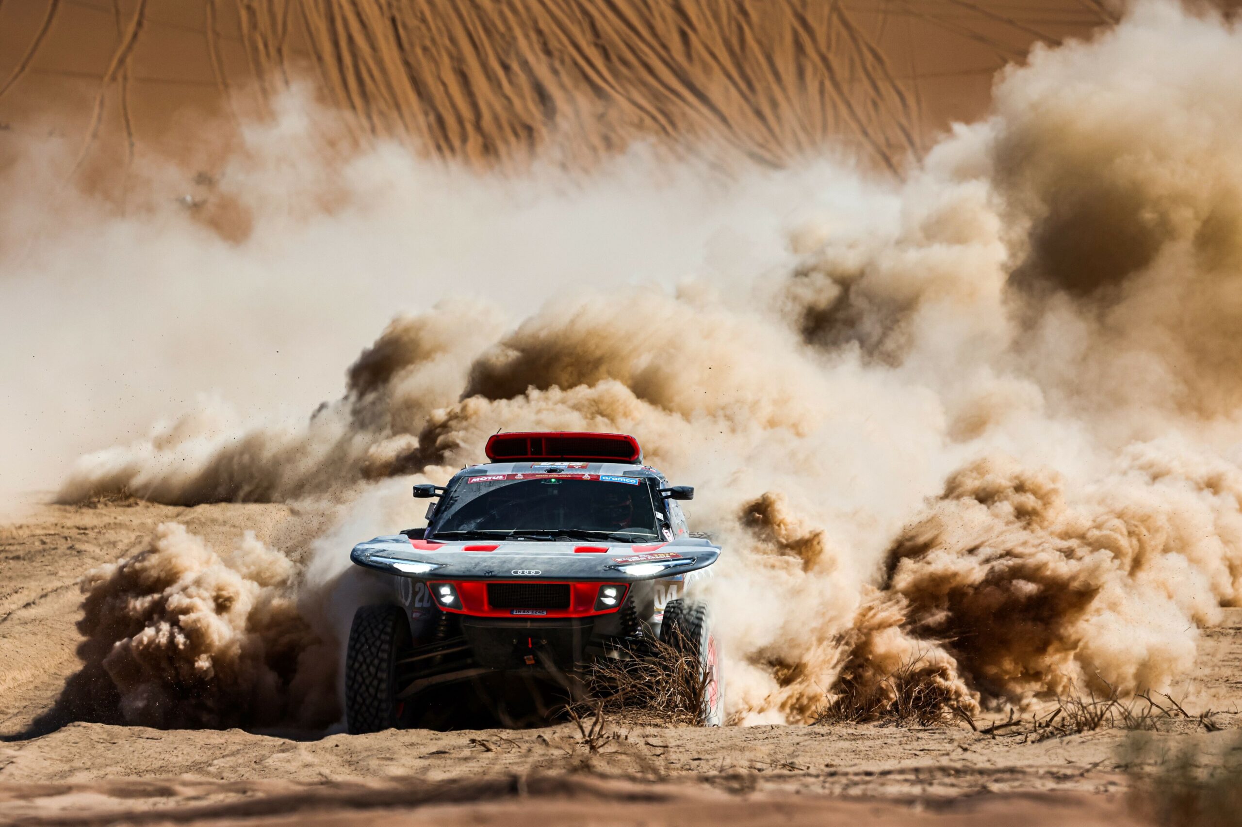 Audi RS Q e-tron faz história no mítico Rali Dakar ao vencer a mais dura prova de deserto com sistema de propulsão inovador