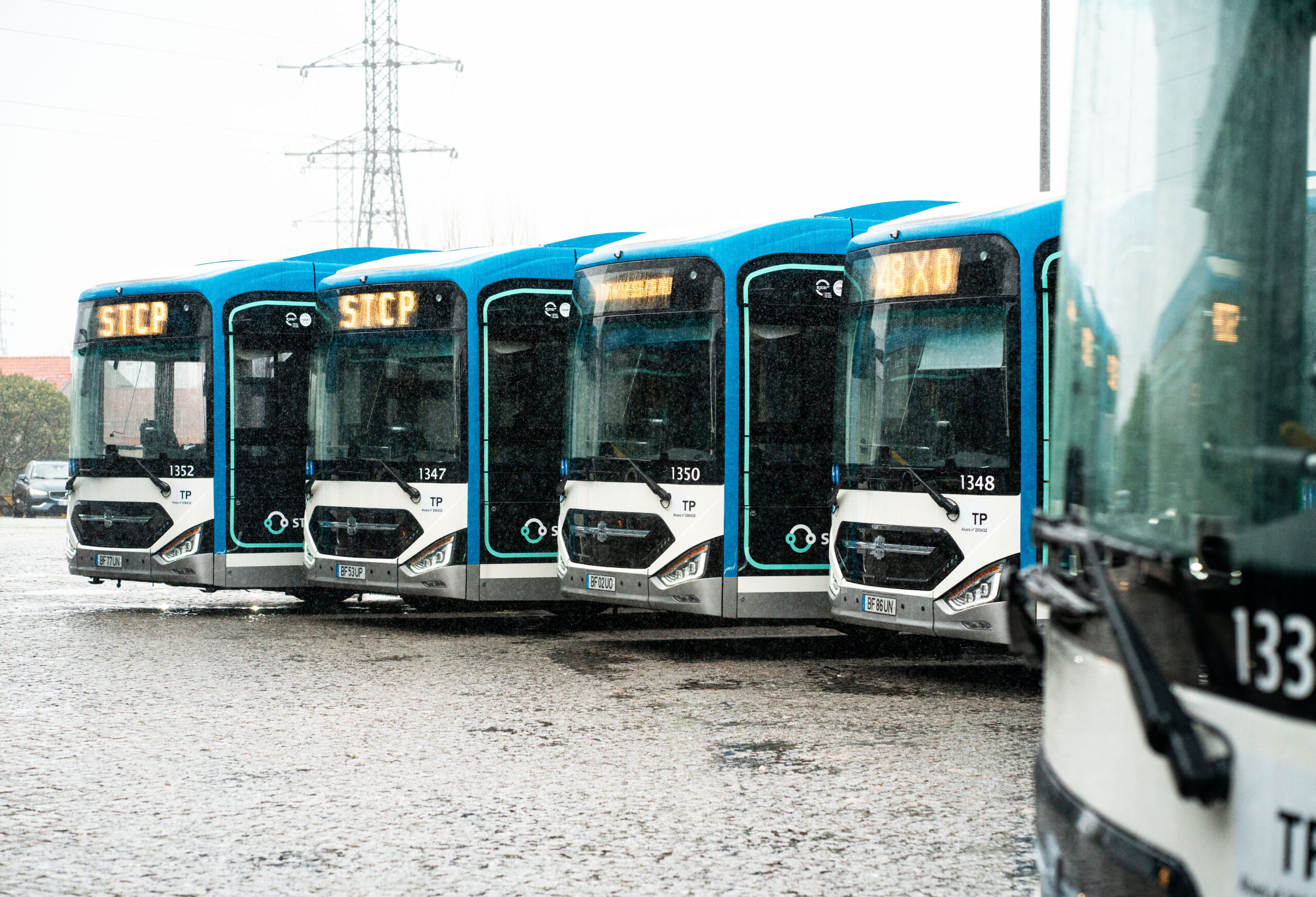 Porto tem 48 novos autocarros 100% elétricos a circular graças a investimento de quase 20 milhões de euros