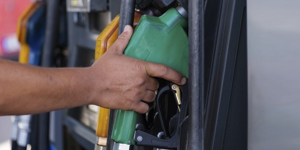 Combustíveis: condutores estão a pagar quase mais 5 cêntimos por litro de gasóleo face ao Preço Eficiente. Gasolina 95 esteve 3,1 cêntimos mais cara