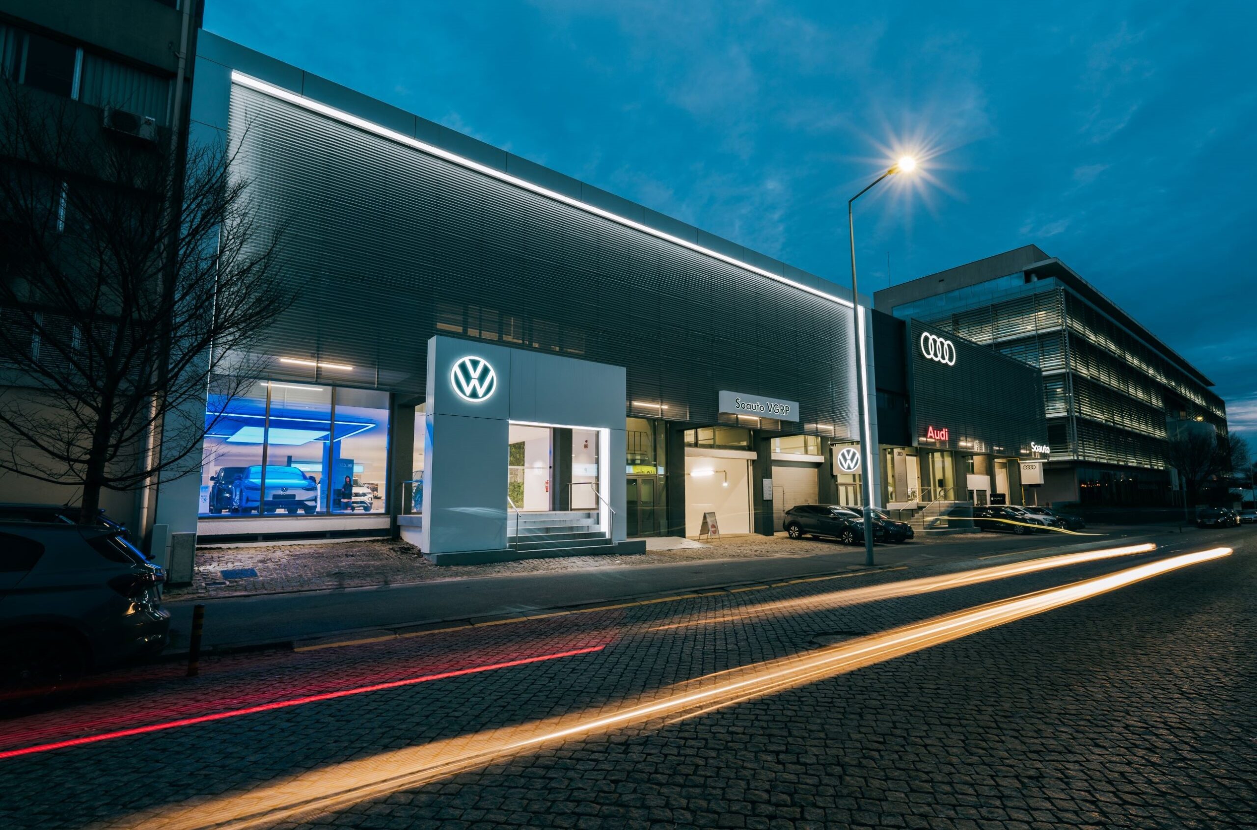 Modelos da Volkswagen e Audi reunidos no Porto: novas instalações da Soauto VGRP já estão abertas