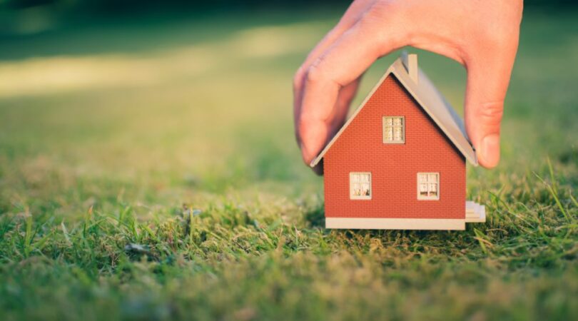 Buying an entire house is impossible…but what if it is just part of it?  “Fragmental ownership” is gaining momentum with the real estate crisis