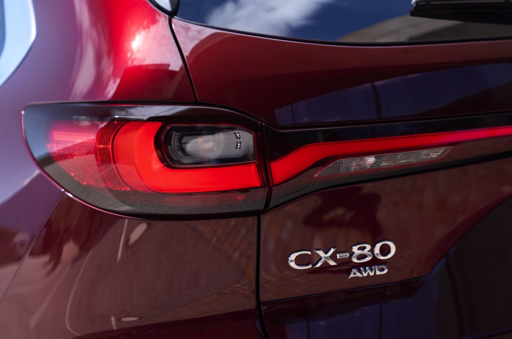 Mazda CX-80 já está disponível para encomenda: em Portugal, os preços arrancam a partir de 63 mil euros