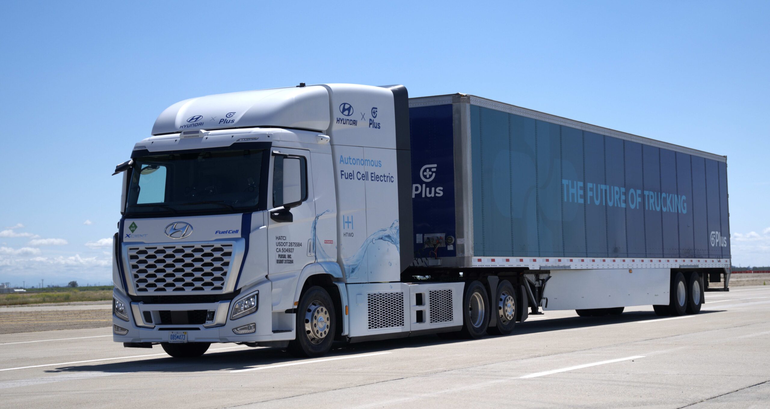 Futuro chega aos transportes: Hyundai Motor e Plus apresentam camião elétrico de hidrogénio com condução autónoma de nível 4