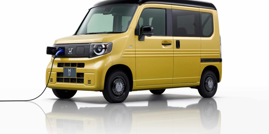 Honda lança o novo N-VAN e no Japão (2)