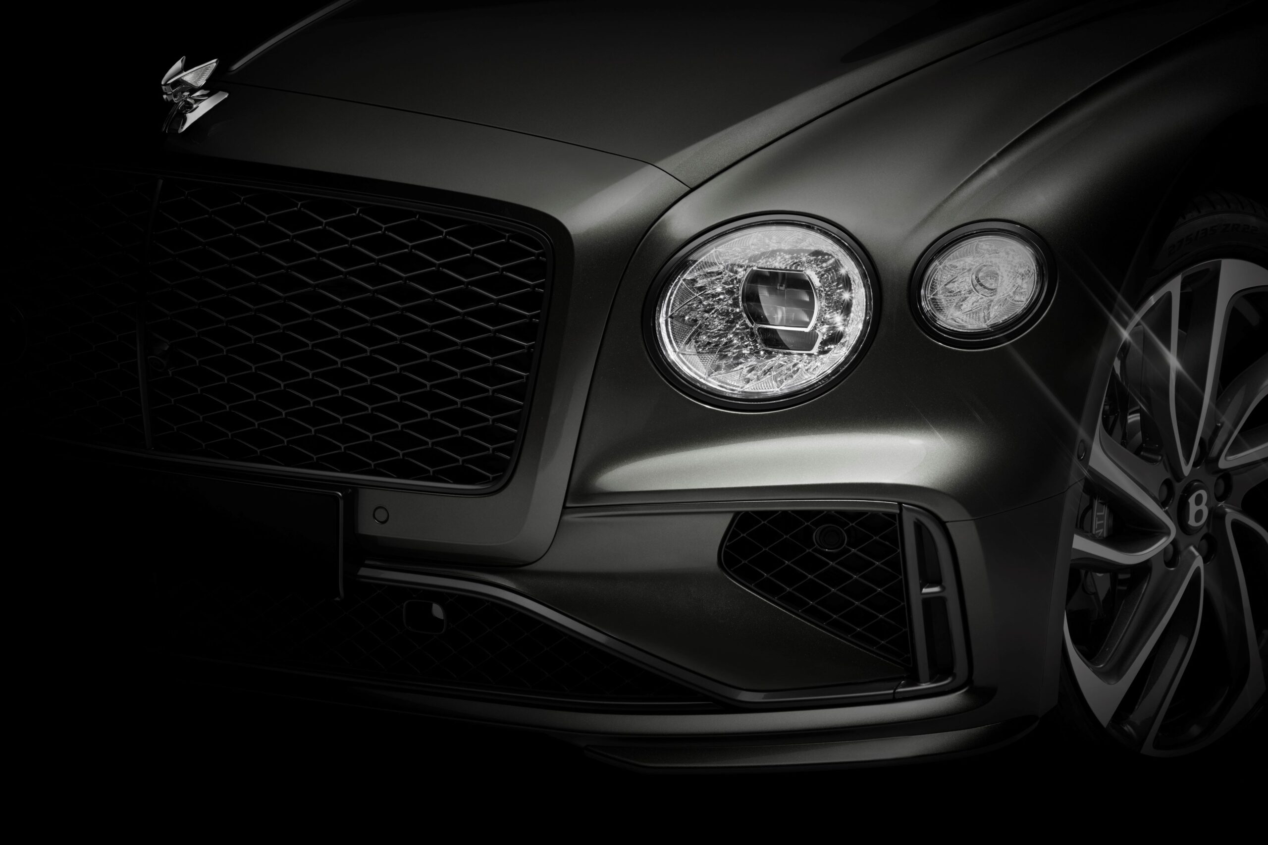 Novo Flying Spur será o sedan da Bentley mais potente de todos os tempos