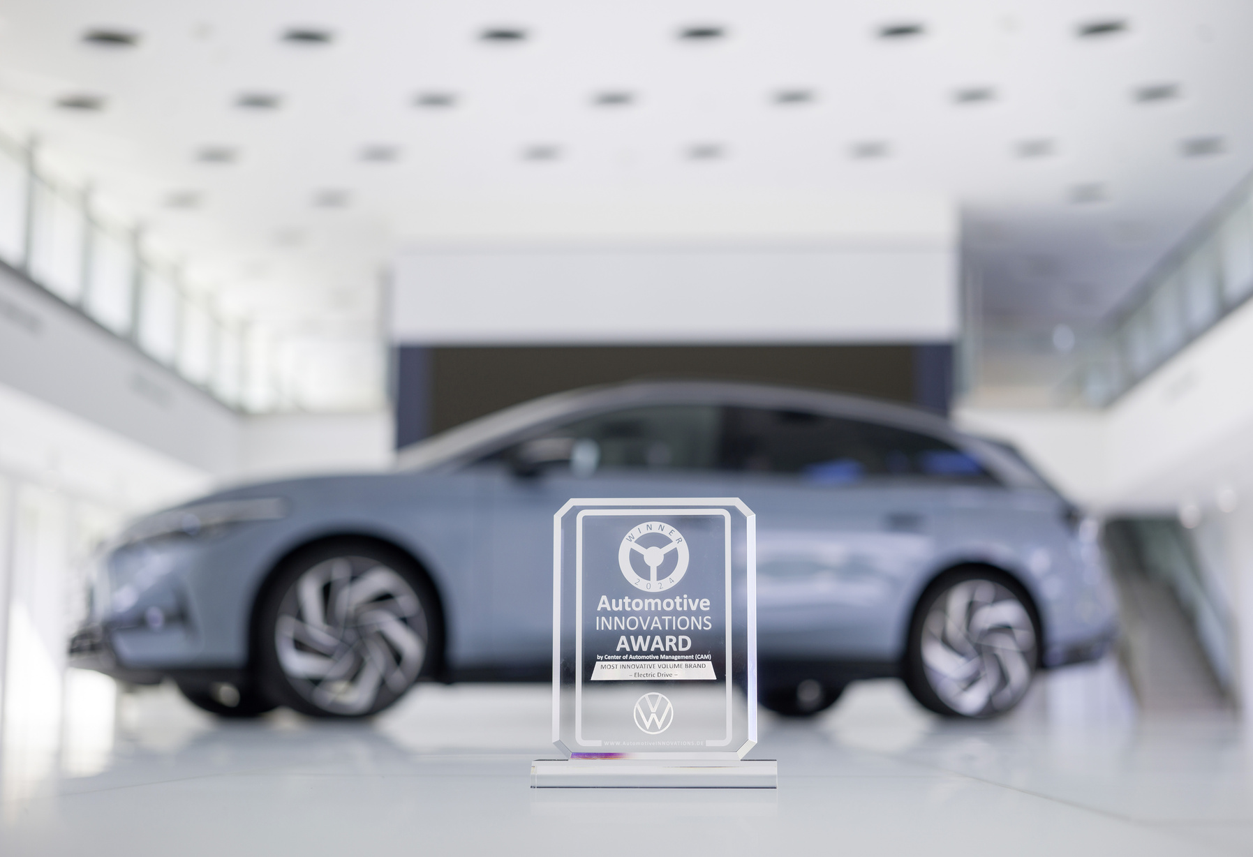 Volkswagen distinguida como a marca de volume mais inovadora em sistemas de propulsão elétrica