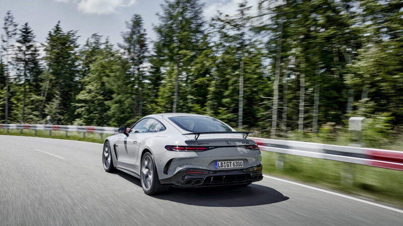 Mercedes-AMG GT 63 PRO 4MATIC+ 2