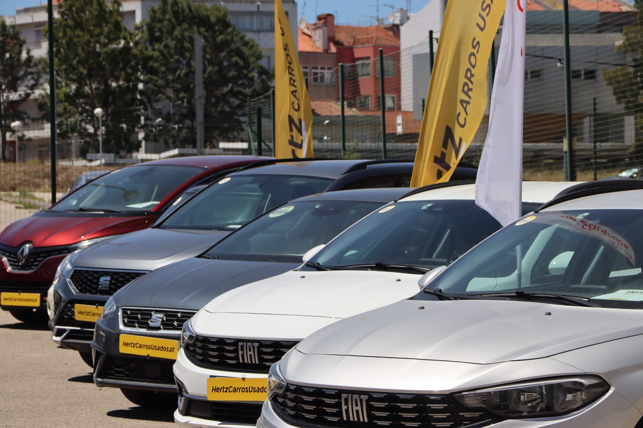 Renault, Fiat, Mercedes (entre outros…): Hertz Carros Usados abre espaço para apoiar vendas na zona de Lisboa