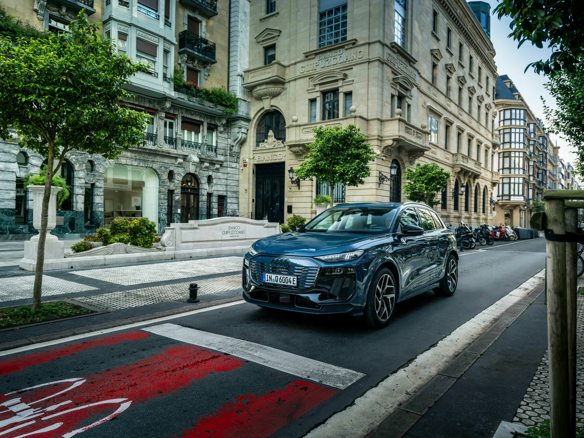 Audi Q6 e-tron alcança pontuação máxima de segurança nos testes Euro NCAP