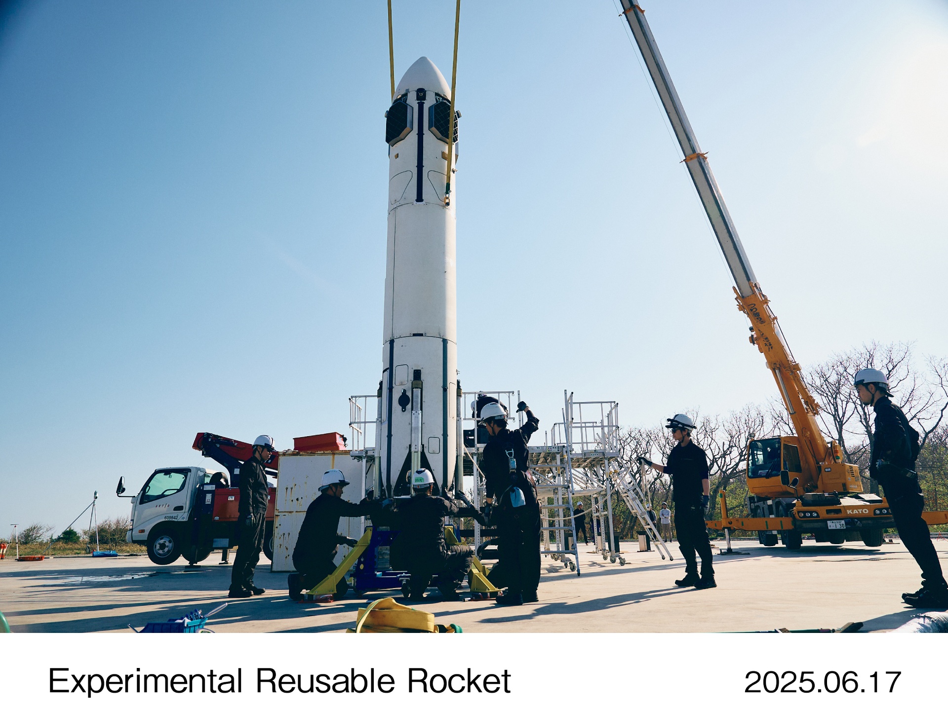 Honda realiza com sucesso teste de lançamento e aterragem de foguete reutilizável experimental