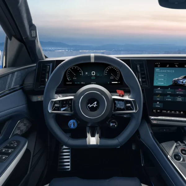 Alpine abre encomendas do novo A390: fastback elétrico chega a Portugal a partir de 67.500€