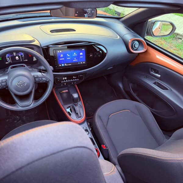 Ensaio. Toyota Aygo X, o ‘pequeno descontraído’ que quer conquistar a Europa pela qualidade e alegria ao volante