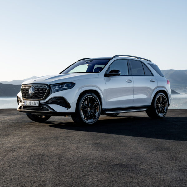 Novo Mercedes-Benz GLE aposta em IA, conforto e desempenho para liderar o segmento premium