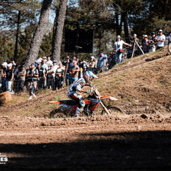 Motores a fundo: motocross volta este fim de semana a levar aldeia da Serra da Estrela aos maiores da Europa