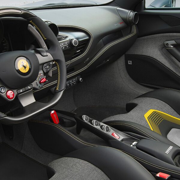 O Ferrari que mais ninguém pode comprar: HC25 é um roadster único feito à medida