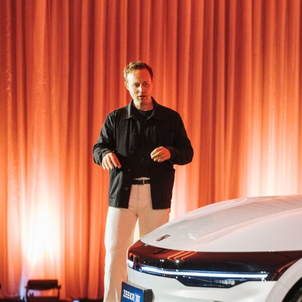 Zeekr chega a Portugal com elétricos premium e um GT de 646 cv