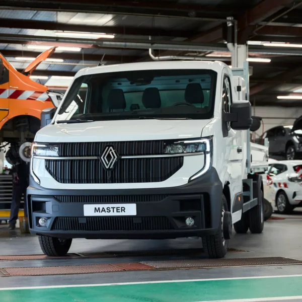 Renault lança solução chave na mão para comerciais: menos espera e veículos já adaptados ao trabalho