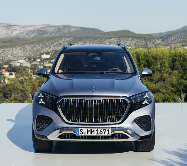 O SUV mais luxuoso da Mercedes está de volta: mais potente, mais silencioso e mais tecnológico