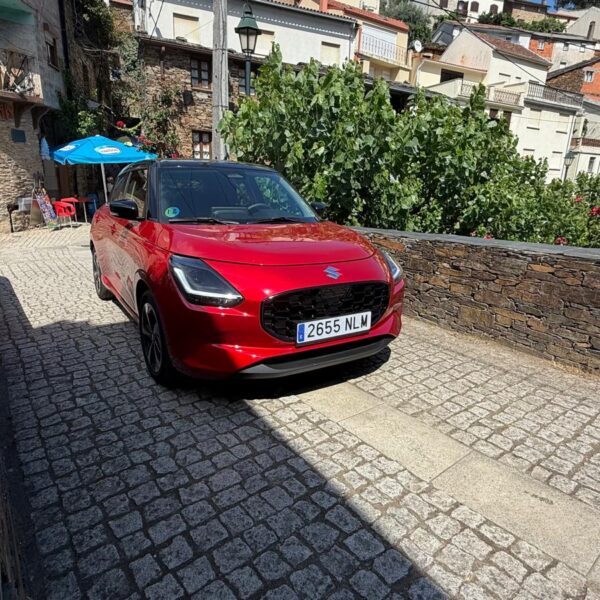 Ensaio. Suzuki Swift 1.2 Mild Hybrid: o utilitário que continua a desafiar a lógica do mercado