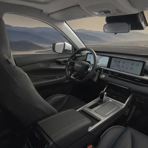 EBRO S400 HEV: o SUV híbrido compacto de 211 cv que chega a Portugal por menos de 30 mil euros